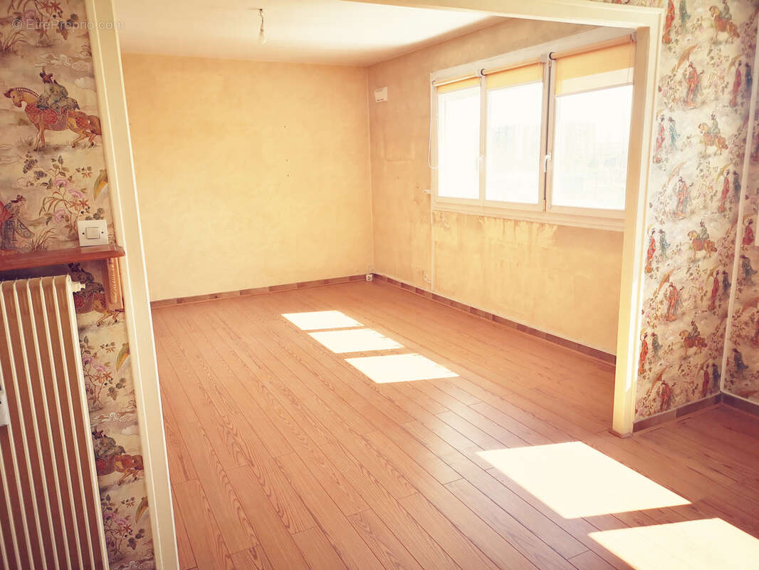 Appartement à ESSEY-LES-NANCY