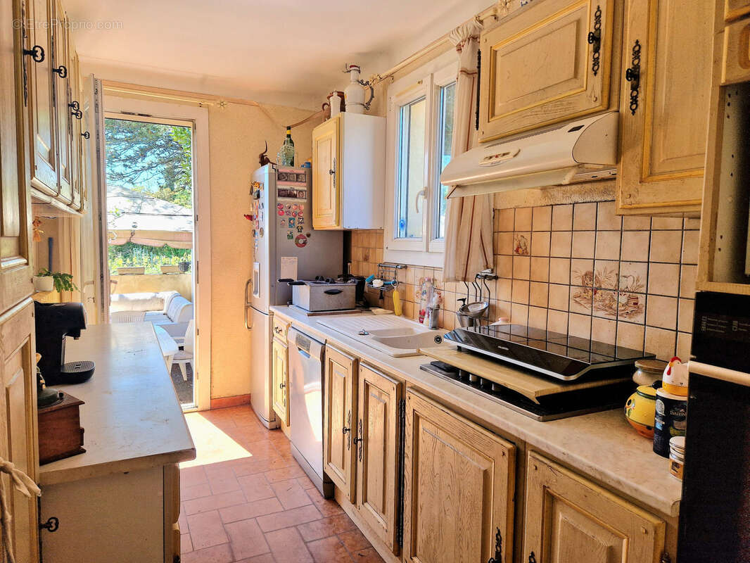 Maison à CHATEAUNEUF-DE-GADAGNE