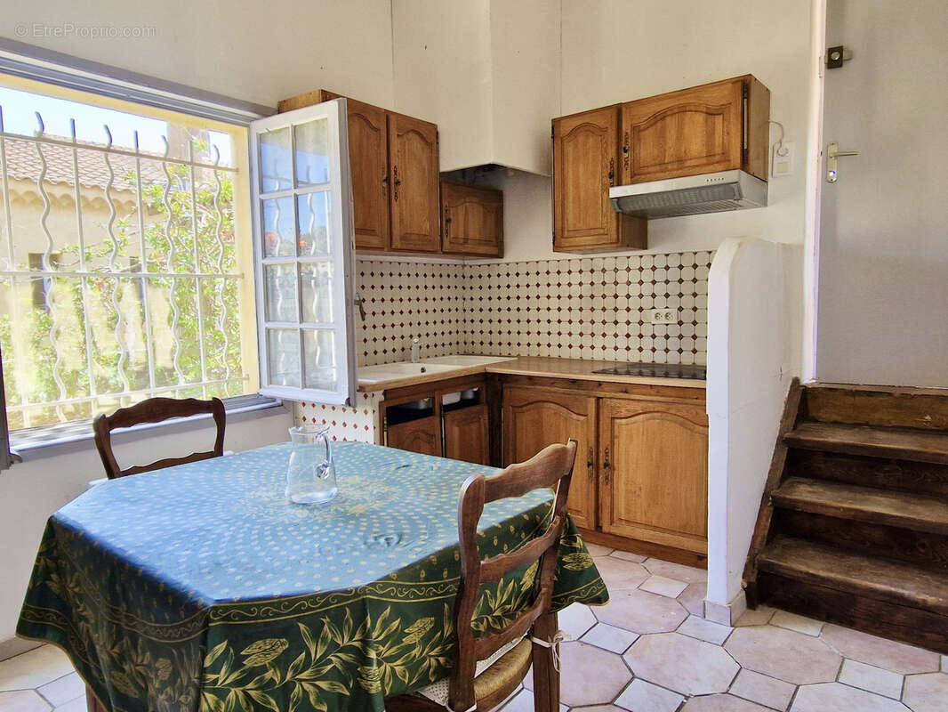 Maison à CHATEAUNEUF-DE-GADAGNE