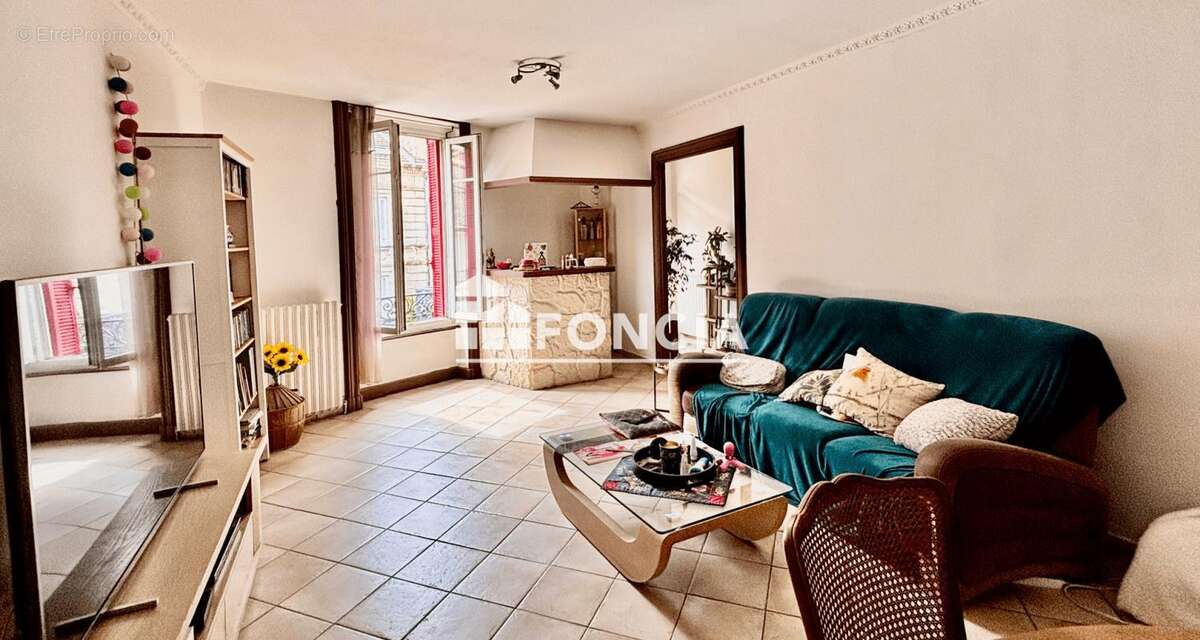 Appartement à LE TEIL