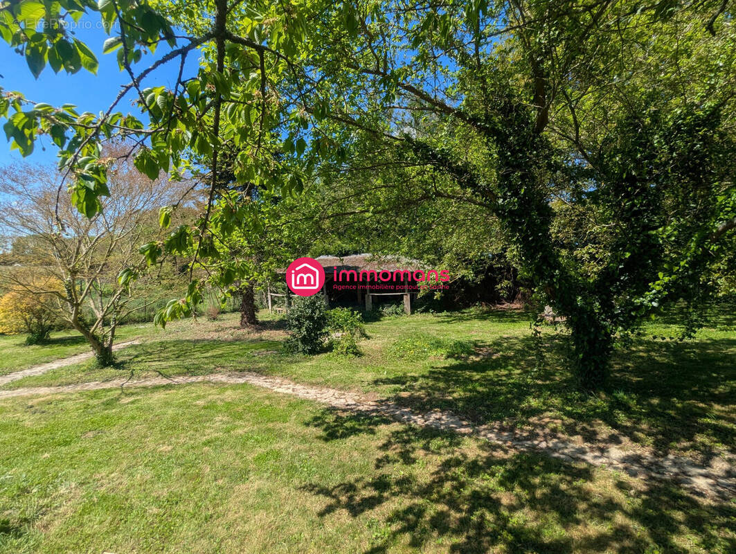 Maison à YVRE-LE-POLIN