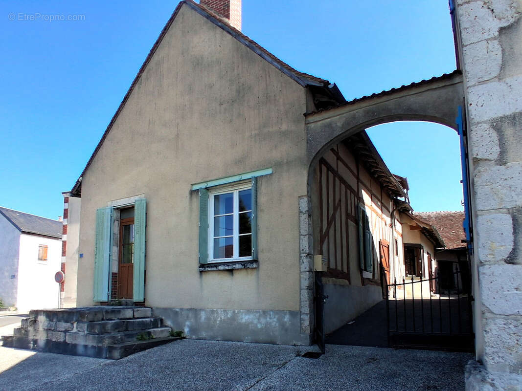 Maison à PIERREFITTE-ES-BOIS