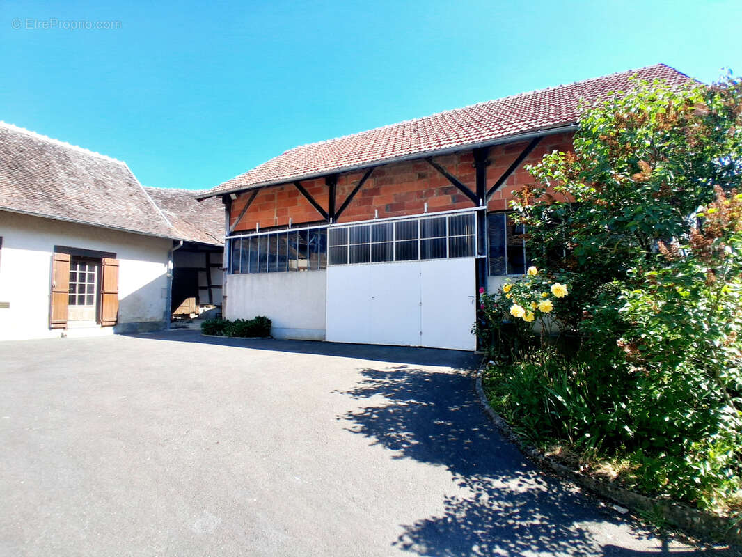 Maison à PIERREFITTE-ES-BOIS