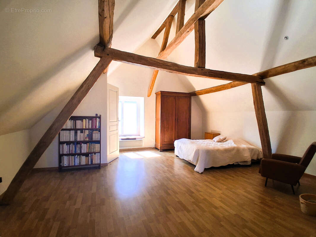 Maison à PIERREFITTE-ES-BOIS