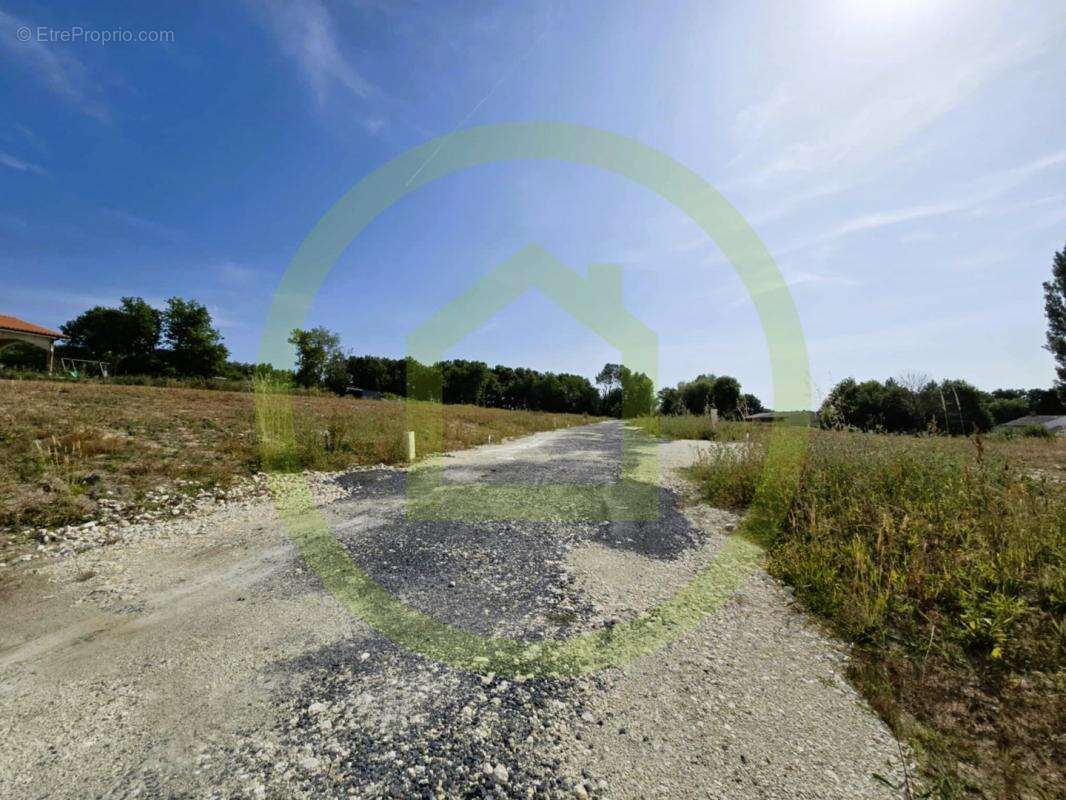 Terrain à BOISREDON