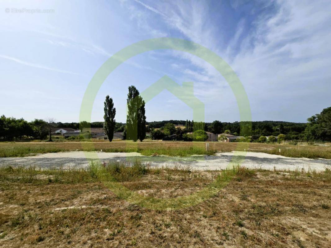 Terrain à BOISREDON