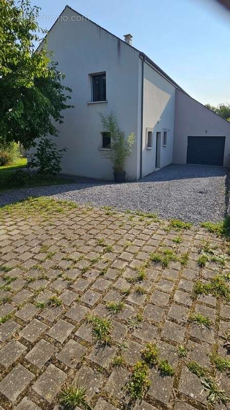 Maison à SAINT-LEU-D&#039;ESSERENT