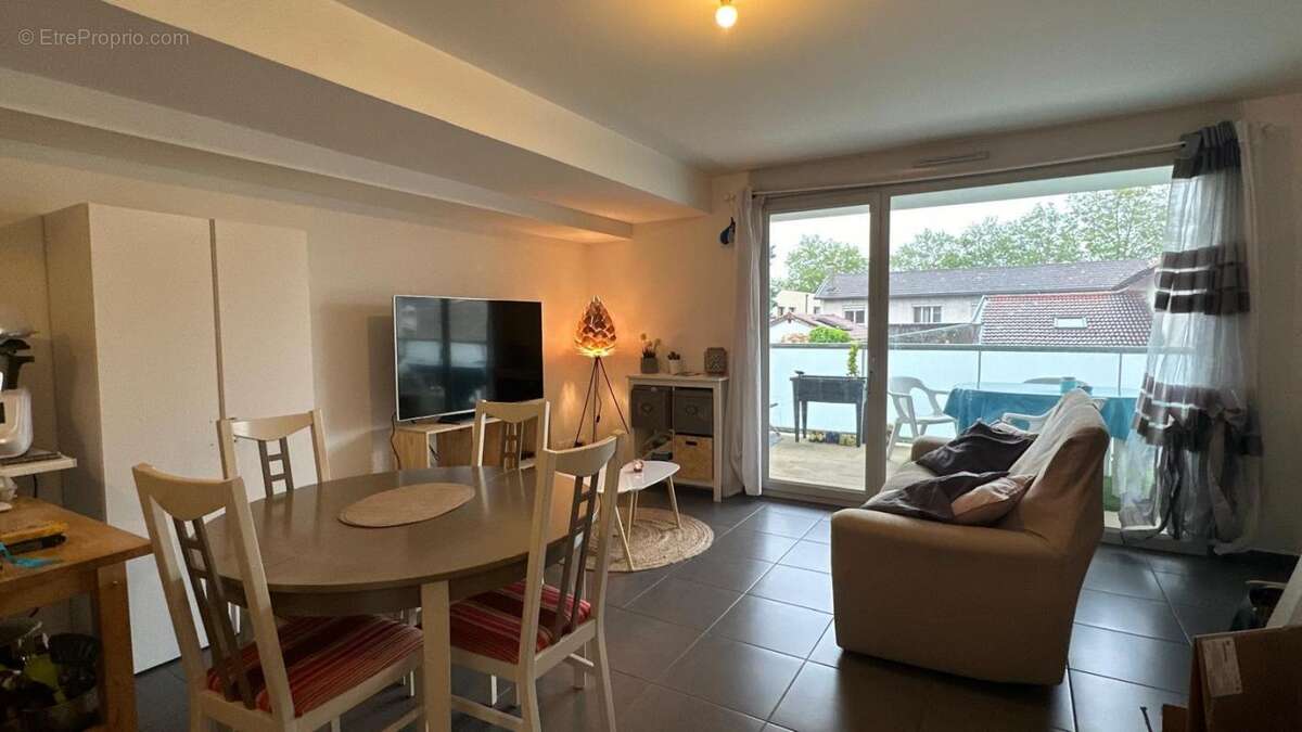 Appartement à CHASSIEU