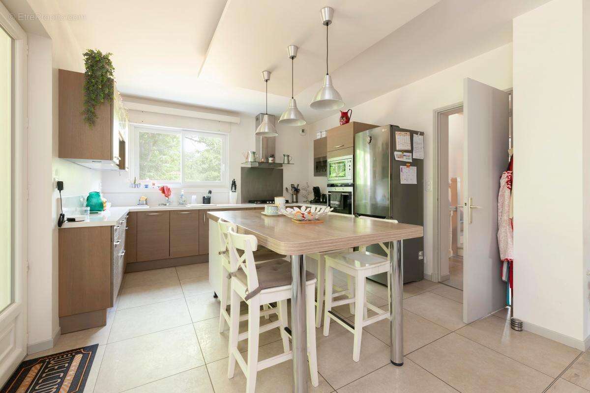 Maison à SAINT-PIERRE-DU-MONT