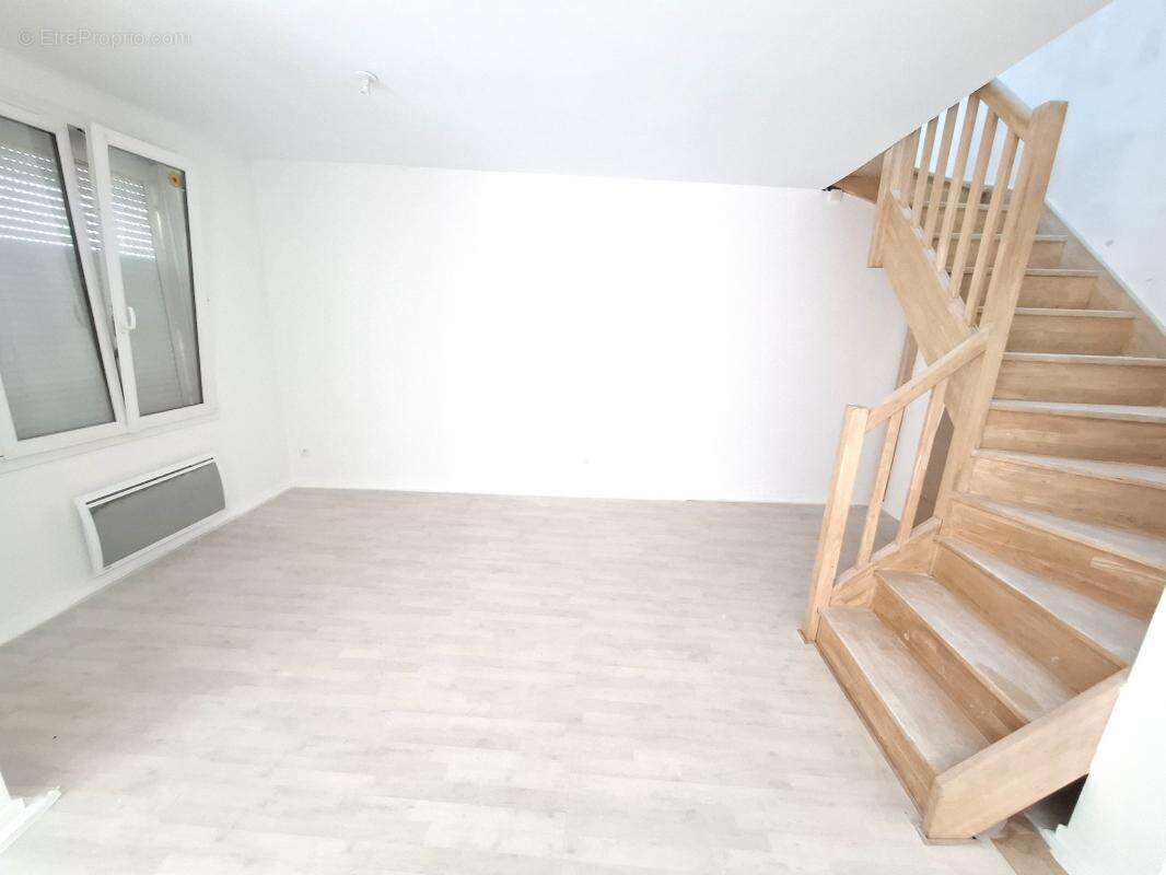 Maison à MARGNY-LES-COMPIEGNE