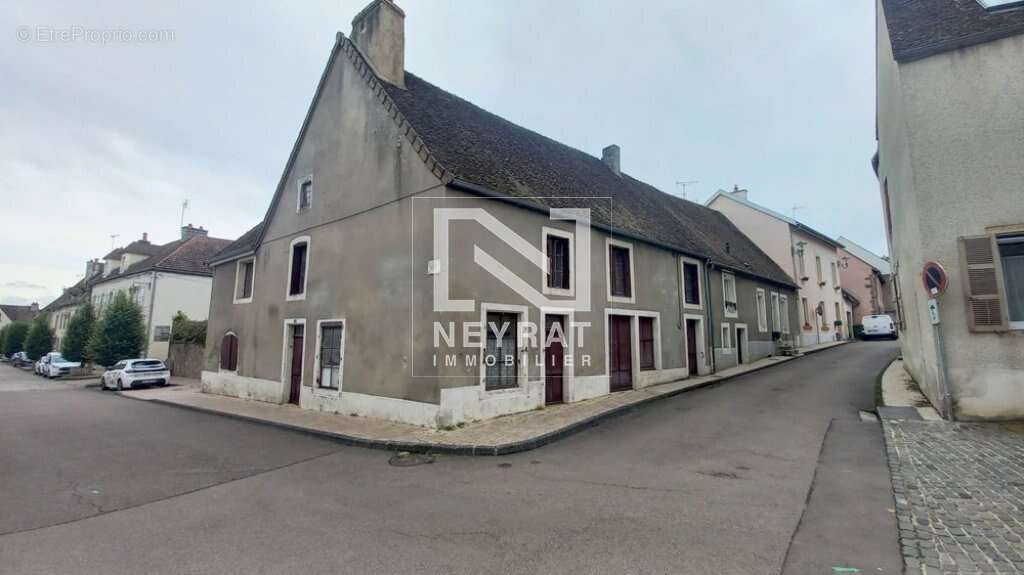 Maison à ARNAY-LE-DUC