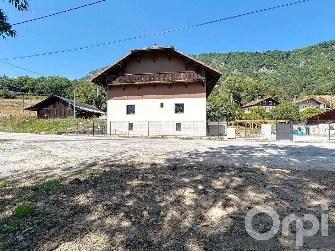Appartement à MARIGNIER