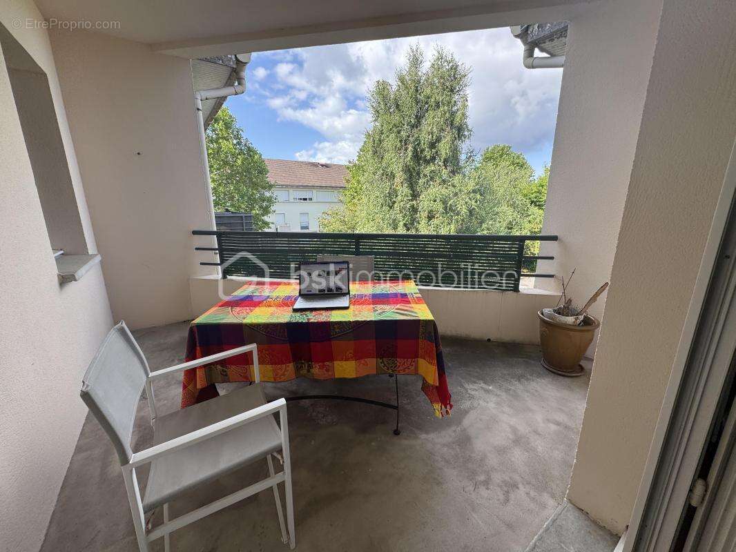 Appartement à MAGNY-LE-HONGRE