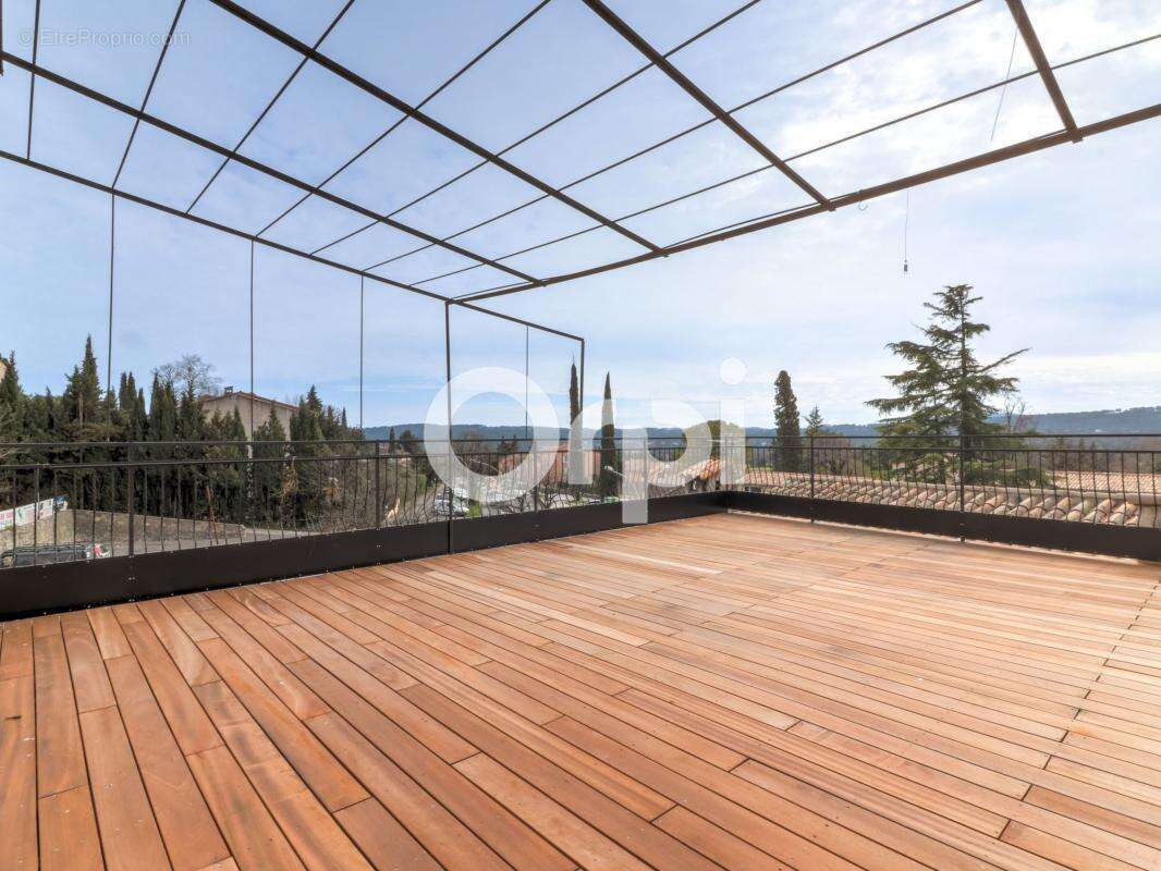 Appartement à FAYENCE