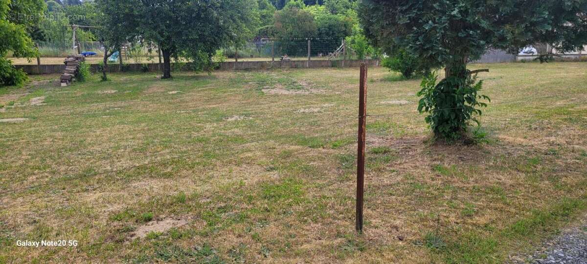 Terrain à SAINT-GOBAIN