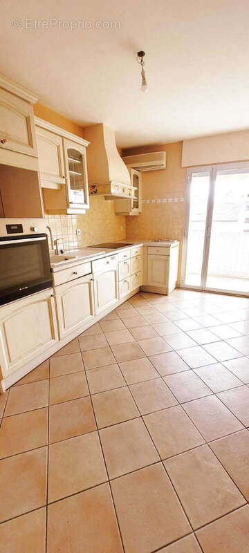 Appartement à HYERES