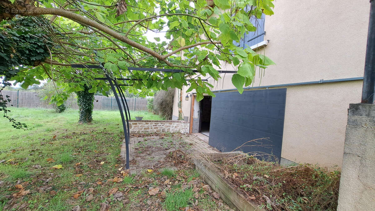 Maison à PUY-L'EVEQUE