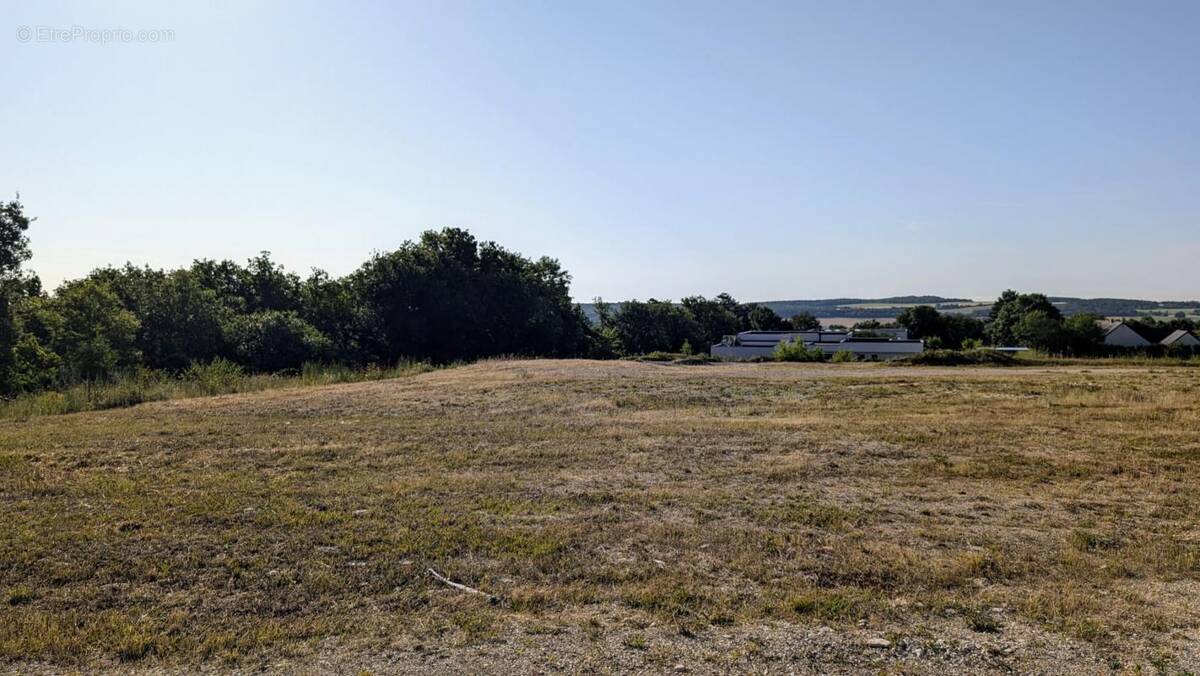 Maison à MESSIGNY-ET-VANTOUX