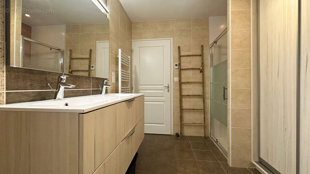 Maison à TALMONT-SAINT-HILAIRE