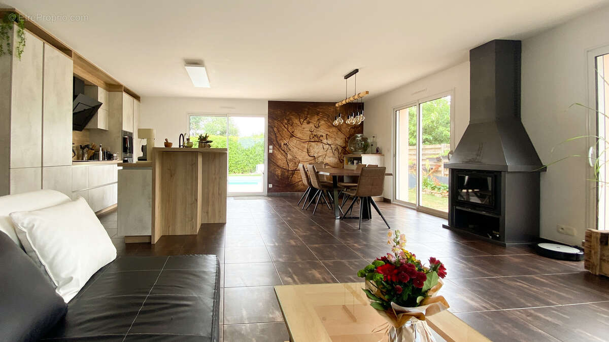 Maison à TALMONT-SAINT-HILAIRE