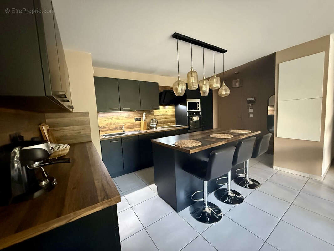 Appartement à BONNEVILLE