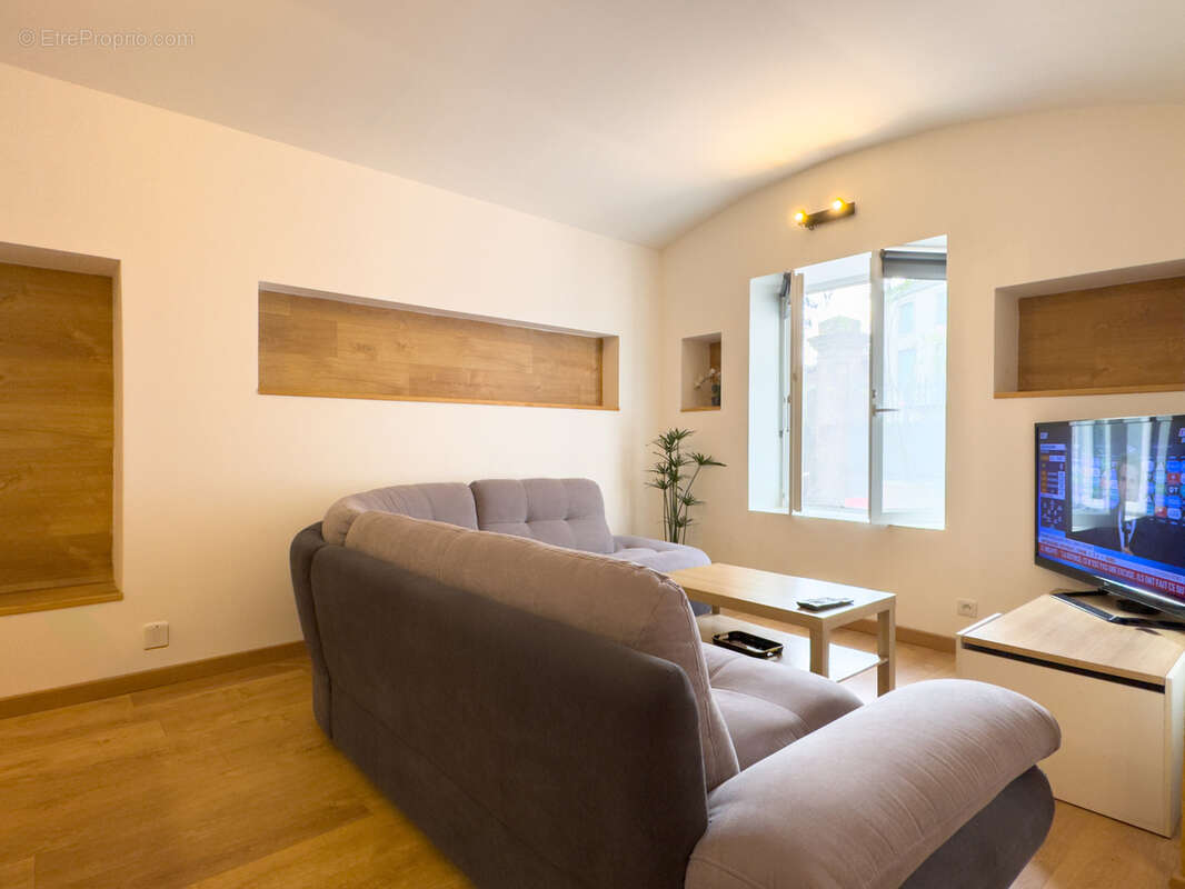 Appartement à PRIVAS