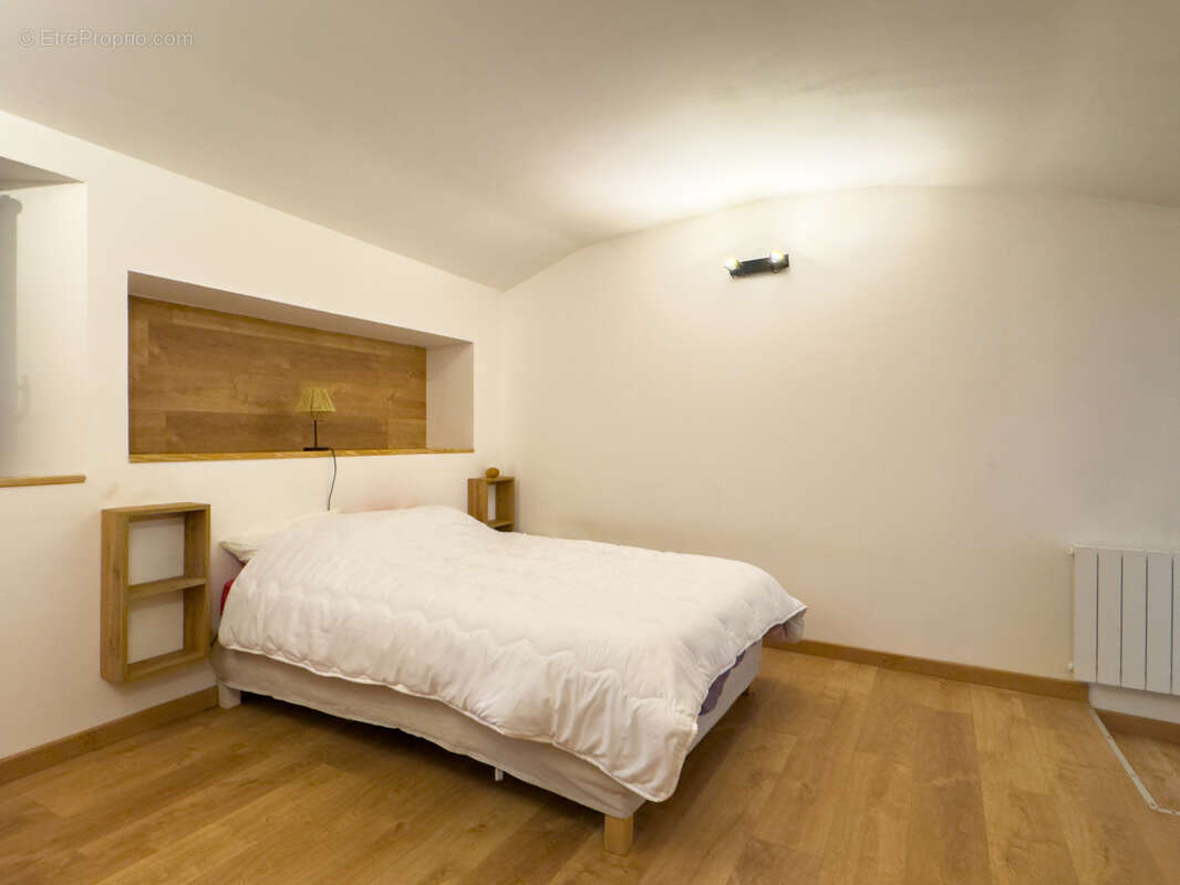 Appartement à PRIVAS