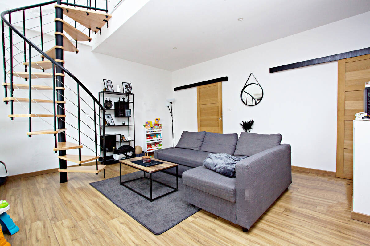 Appartement à RONCOURT