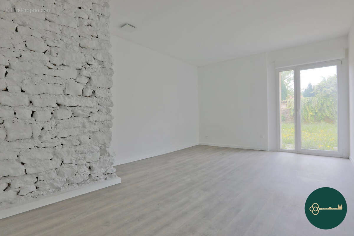 Maison à GONDREVILLE