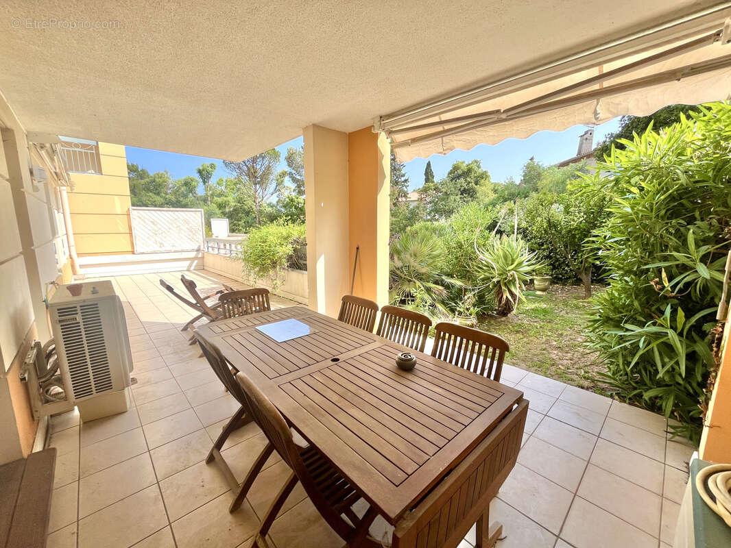 Appartement à FREJUS