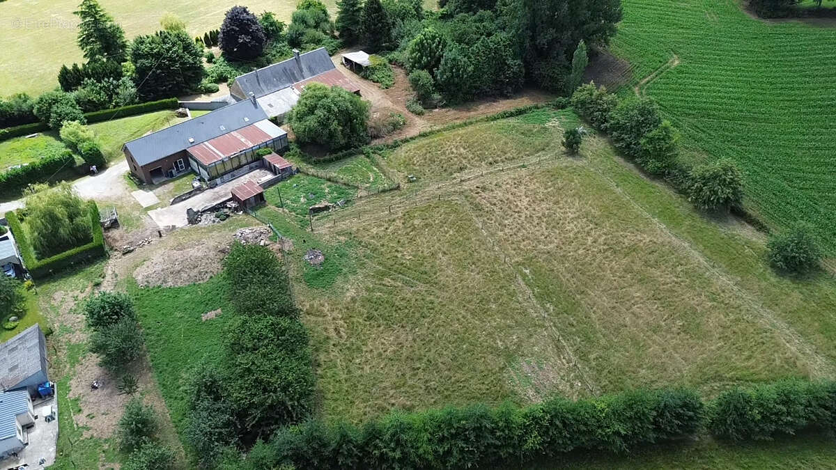 Maison à SAINT-HILAIRE-DU-HARCOUET
