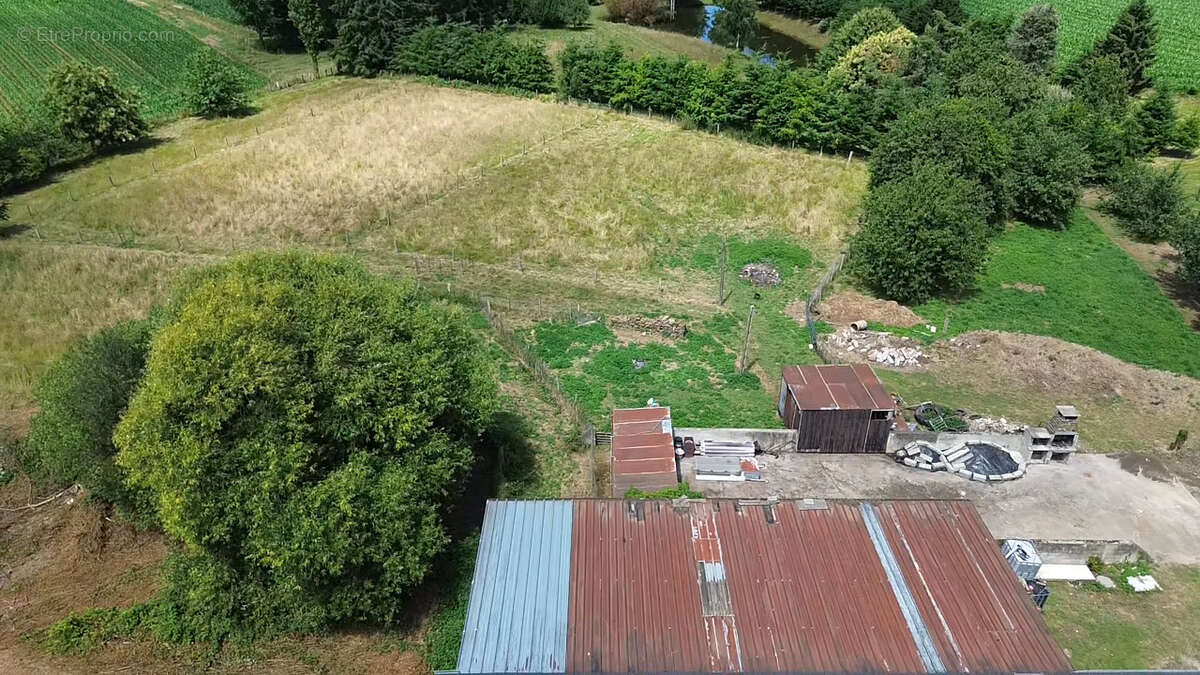 Maison à SAINT-HILAIRE-DU-HARCOUET