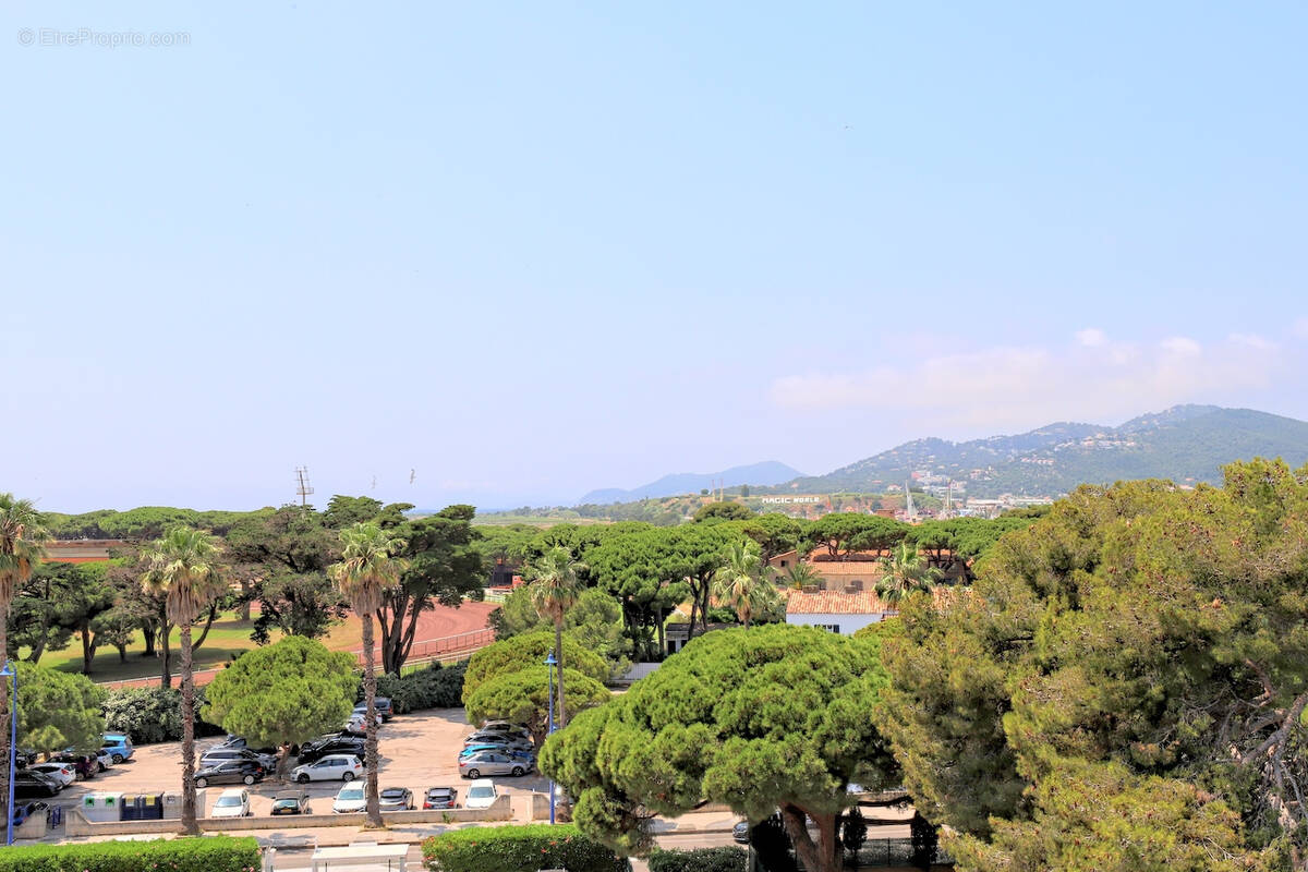 Appartement à HYERES