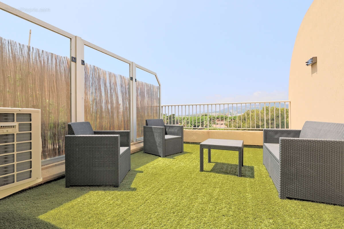 Appartement à HYERES