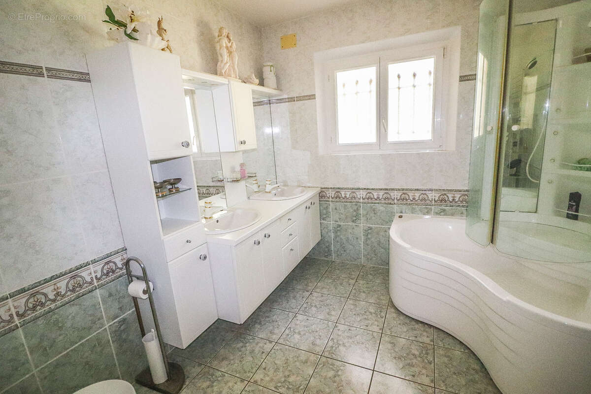 Maison à DRAGUIGNAN