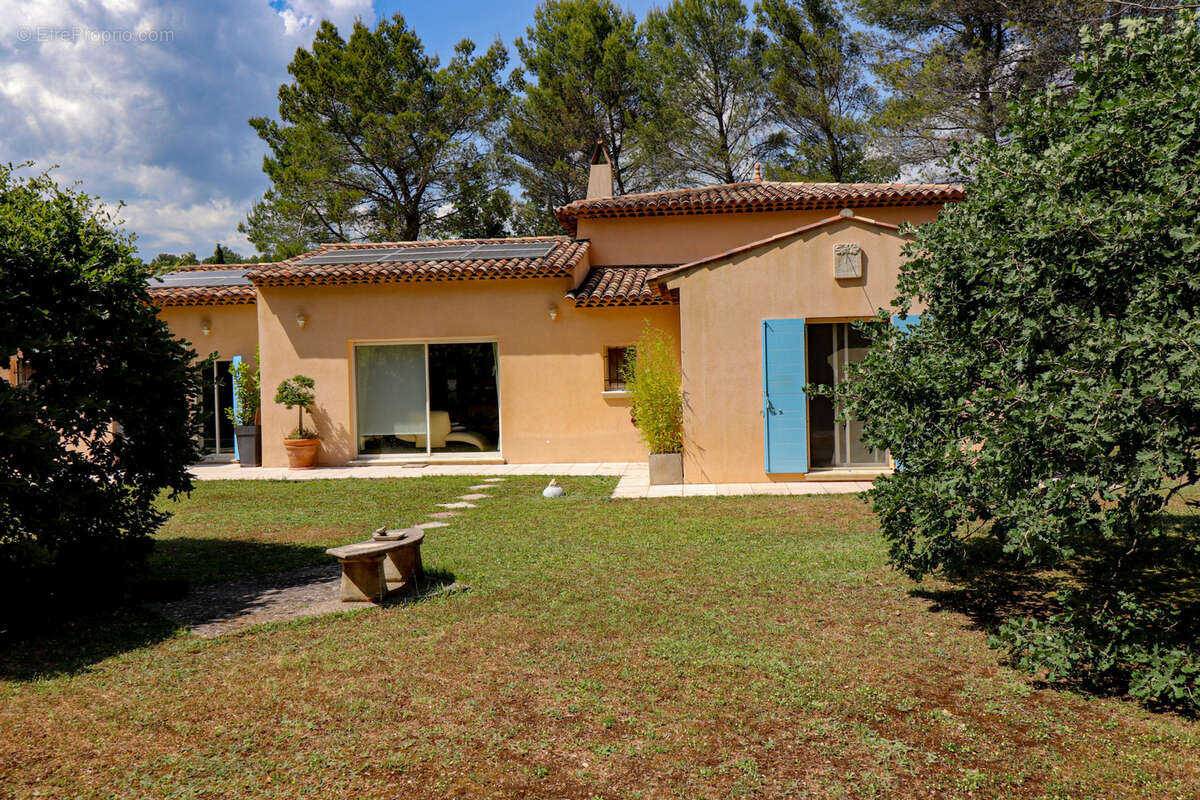 Maison à DRAGUIGNAN