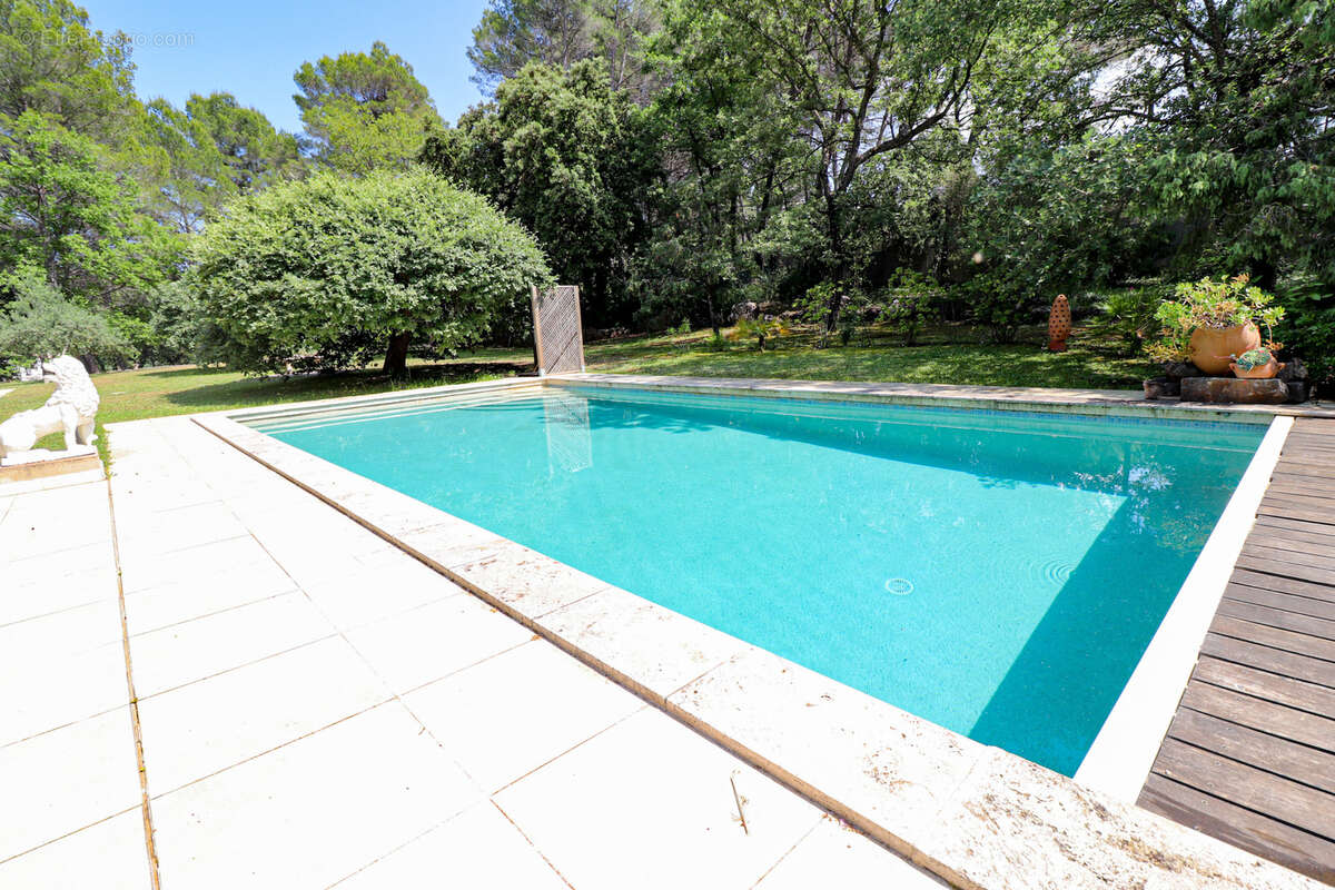 Maison à DRAGUIGNAN