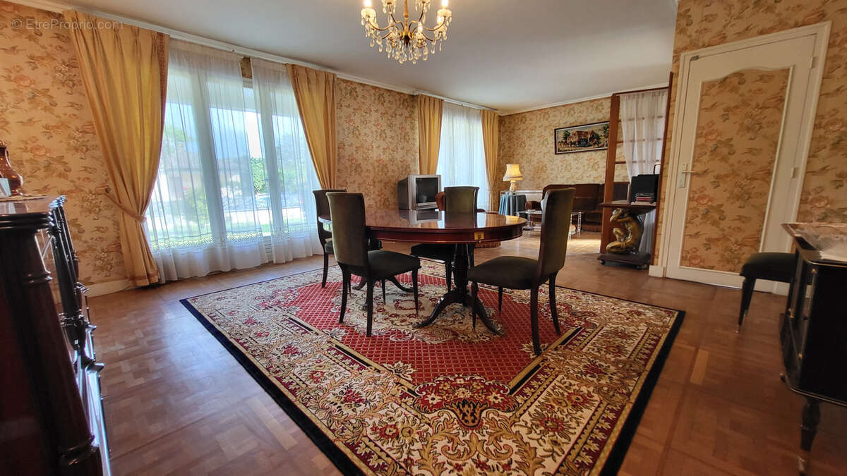 Maison à SAINT-ANDRE-DE-CUBZAC