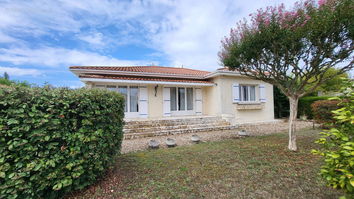 Maison à SAINT-ANDRE-DE-CUBZAC