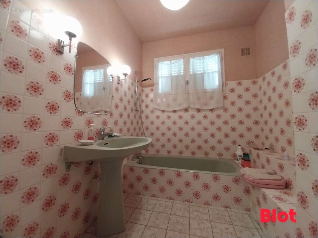 Maison à SAINT-HELEN