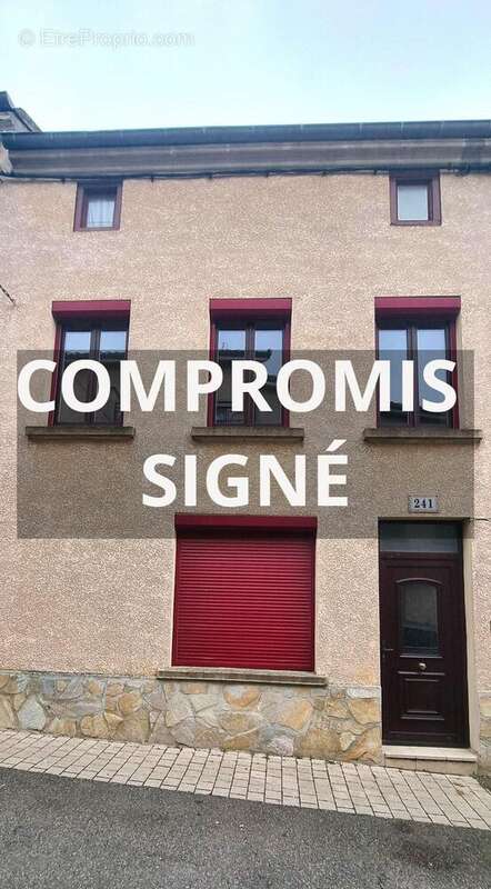 Maison à SAINT-JUST-LA-PENDUE