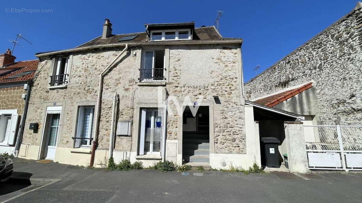 Appartement à LISSES