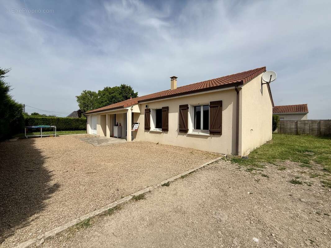 Maison à SAINT-ANDRE-LE-COQ