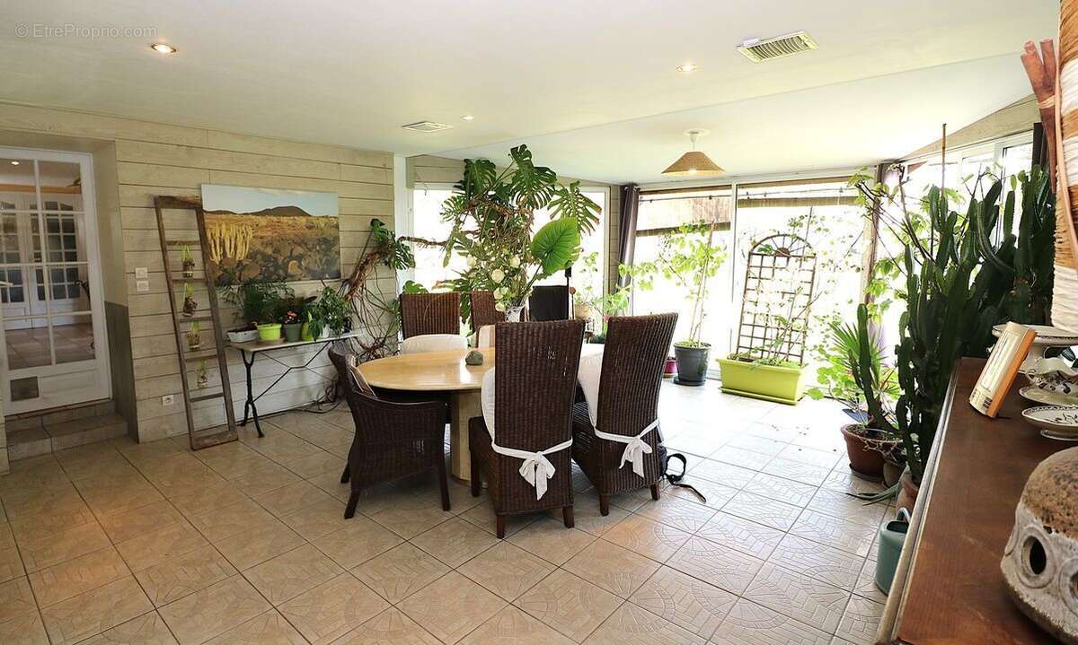 MAISON NATURE BOIS HECTARES CALME ATYPIQUE GITES TERRAINS BOX - Maison à SAINT-SYMPHORIEN