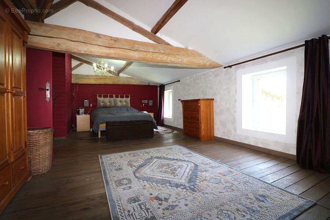 MAISON NATURE BOIS HECTARES CALME ATYPIQUE GITES TERRAINS BOX - Maison à SAINT-SYMPHORIEN