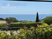 Maison à CARQUEIRANNE