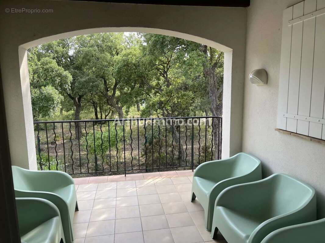 Appartement à GRIMAUD