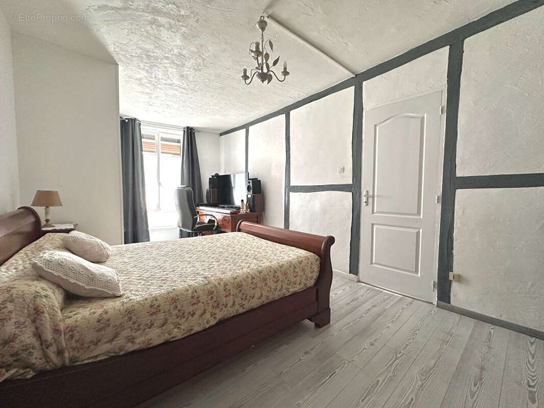 Maison à SOUPPES-SUR-LOING