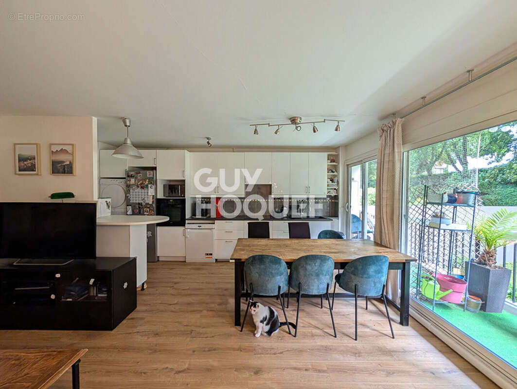 Appartement à L&#039;ETANG-LA-VILLE