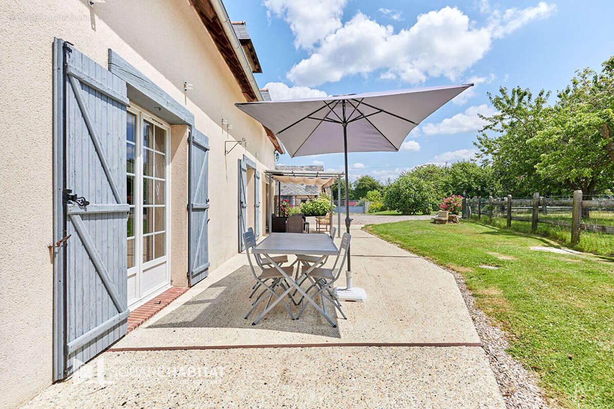 Maison à PONT-L&#039;EVEQUE